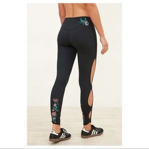 Without Walls Embroidered Leggings
